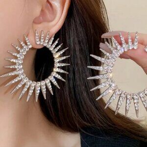 🚫SOLD🚫 Silver Rhinestone Spiked Sunburst Statement Hoop Earrings 💎✨